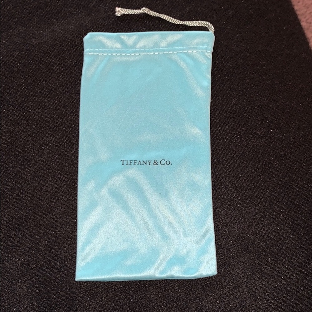 100% authentic Tiffany & Co. dust bag 💙